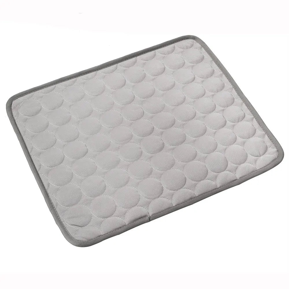 Dog Cooling Mat XL – Summer Self-Cooling Gel Pad for Dogs & Cats