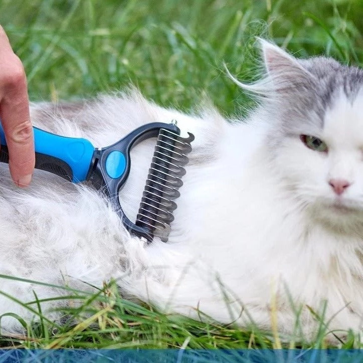 PET HAIR REMOVER BRUSH